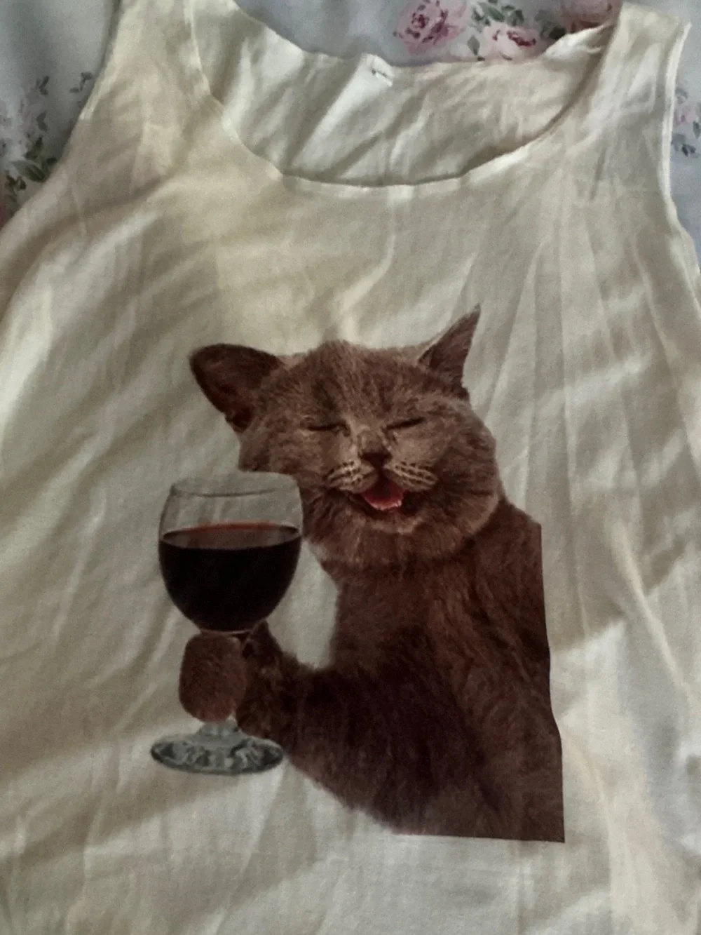 White Sleeveless Cat Shirt Sz M
